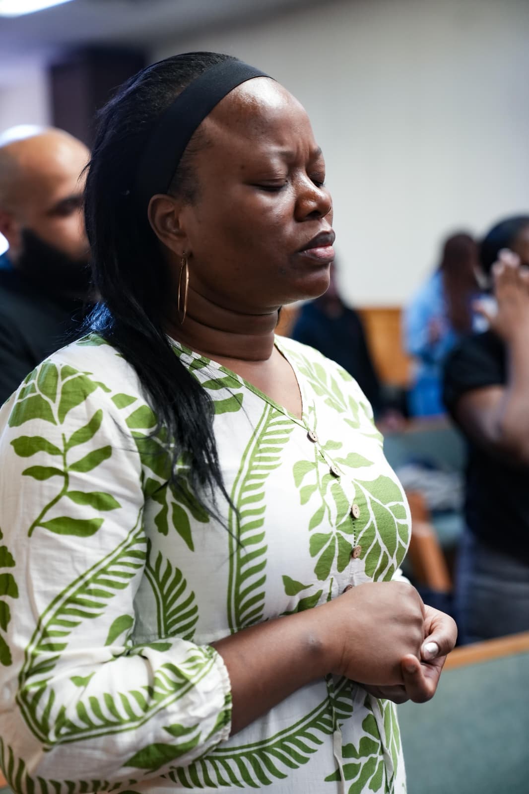 Mujer en oración